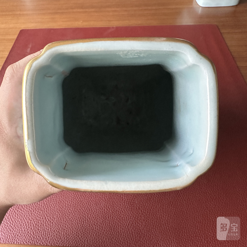 清光绪 青釉粉彩九桃纹贯耳瓶一对 - 图15
